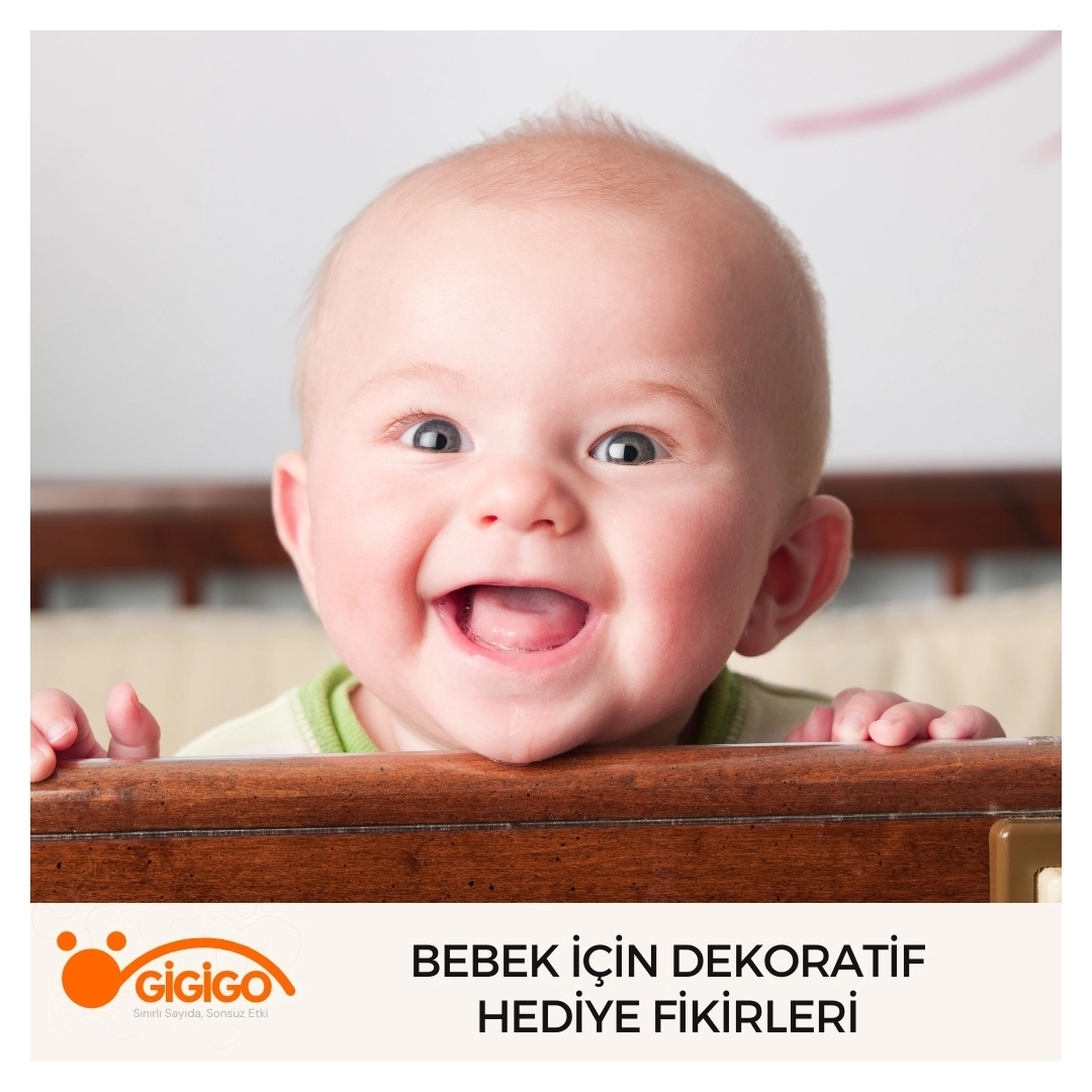 Yeni doğan bebekler için ahşap dekoratif hediye seçenekleri