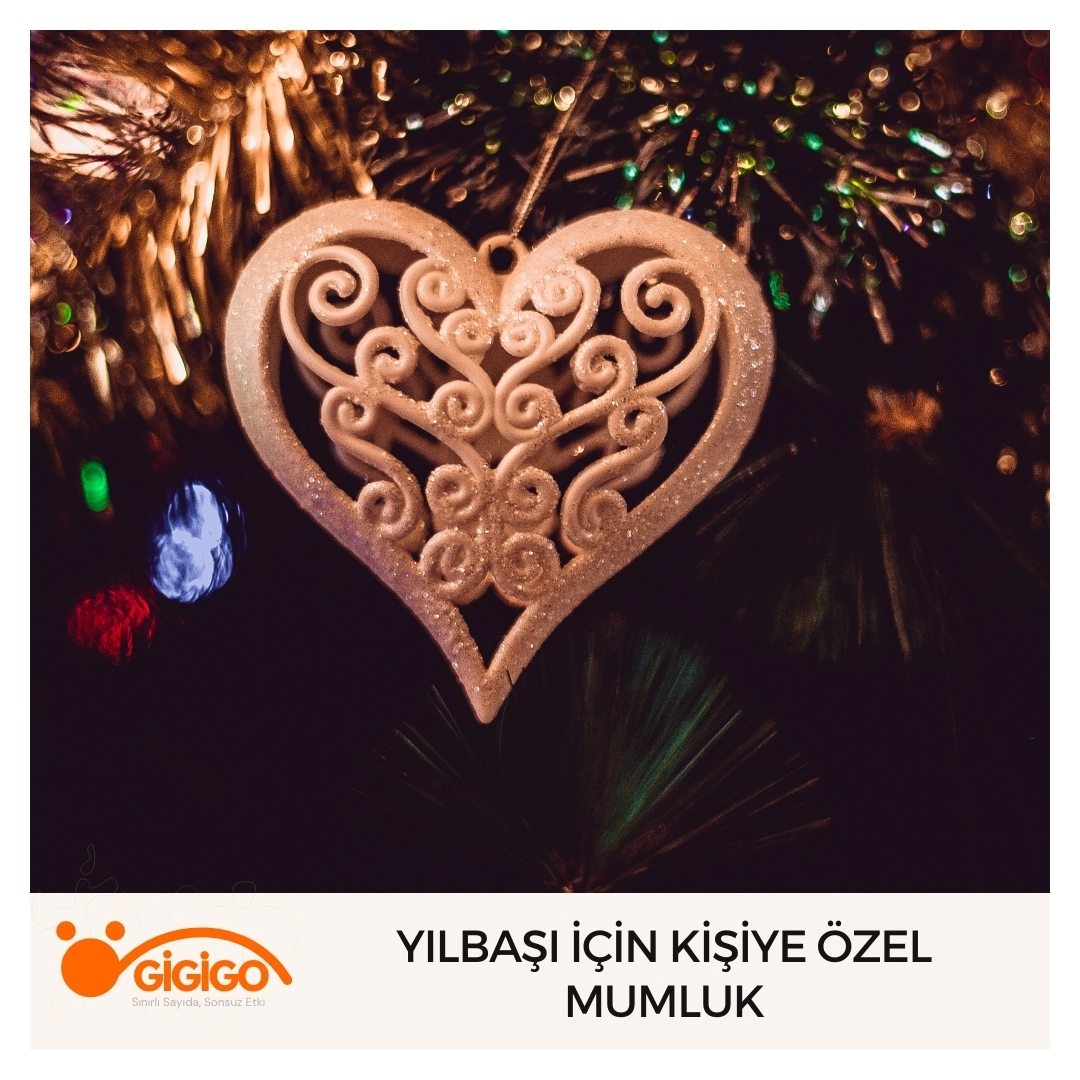 Kişiye özel mumluk tasarımı yıldönümüne özel bir hediye seçeneği sunar.
