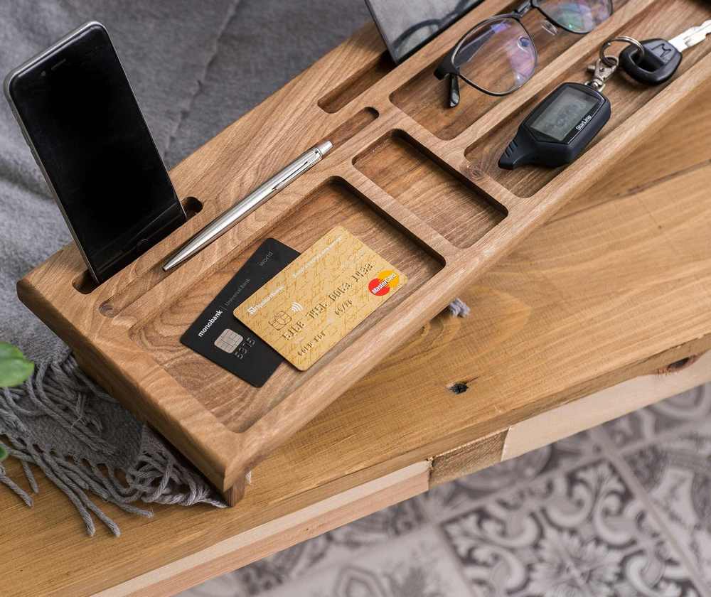 Kişiye Özel - Ahşap Çift Ayaklı Aksesuar ve Cep Telefonu Standı 