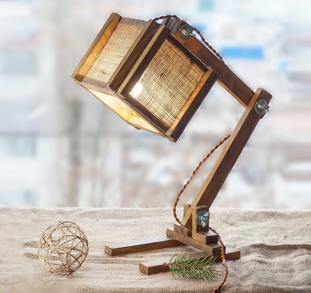 Kişiye Özel - Ahşap Masaüstü Lamba Sturdy Özel Tasarım 